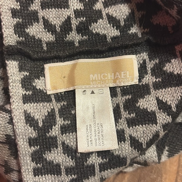 NWOT Michael Kors Black and Gray Allover MK logo infinity scarf 60” long x 10” w - Picture 4 of 6